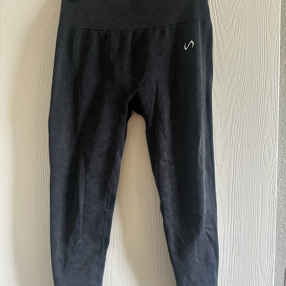 TLF Sculpt Butt-Scrunch Leggings